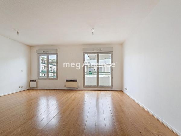 Appartement à MANTES-LA-JOLIE, 78200 - 2 pièces 44m²