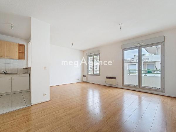 Appartement à MANTES-LA-JOLIE, 78200 - 2 pièces 44m²