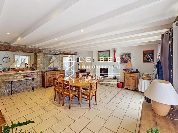 EXCLUSIVITÉ LOCMIQUELIC : Maison avec vie de plain-pied, proche Port de Pen Mané