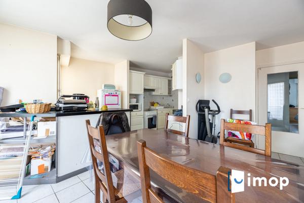 T2 avec extérieur et parking DPE E