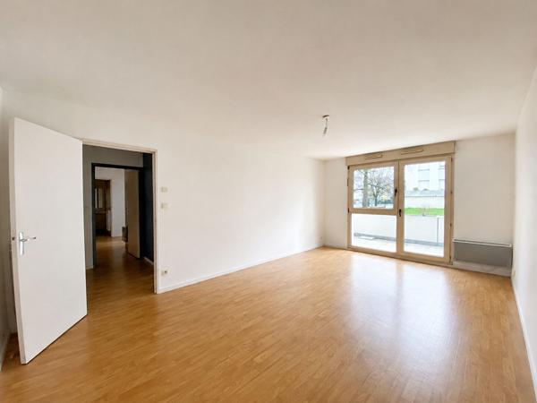 49100 ANGERS Place Ney - T3 avec terrasse