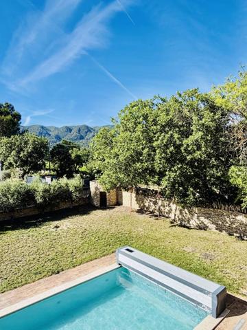 VILLA CONTEMPORAINE 5 PIÈCES À OPPÈDE