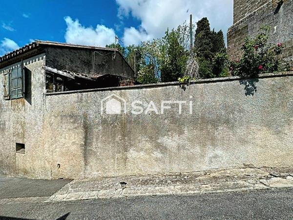 Maison de village avec un sous sol à rénovée