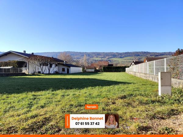 Belle parcelle à bâtir viabilisée de 1 075 m2 plein centre village de St Joseph de Rivière