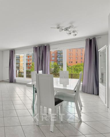 T5 en attique avec 45 m² de terrasses – Résidence de standing – Garage.