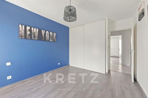 T5 en attique avec 45 m² de terrasses – Résidence de standing – Garage.