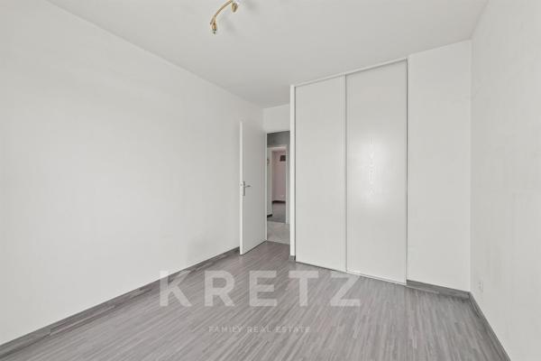 T5 en attique avec 45 m² de terrasses – Résidence de standing – Garage.