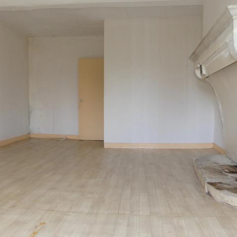 Proche Venarey et Montbard, maison à rénover 3 chambres.