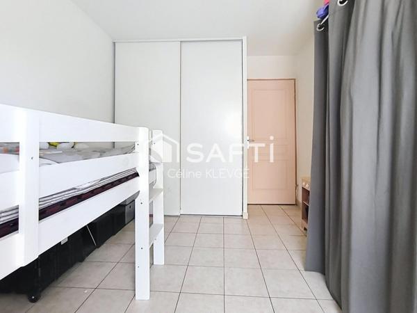 APPARTEMENT T3 54M² PARKING ET TERRASSE