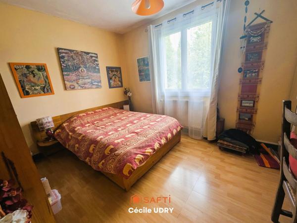 Maison familiale 150 m² avec grand jardin arboré – proche Tours