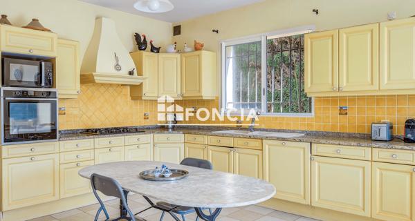 À vendre Maison 6 pièces 300 m² - Nice 06100