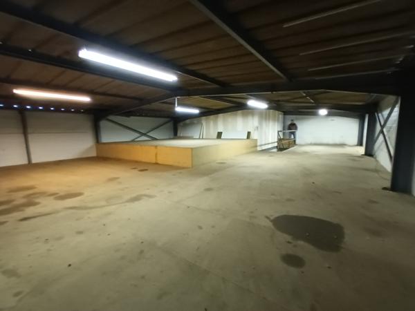 Pers-Jussy, local professionnel en zone artisanale