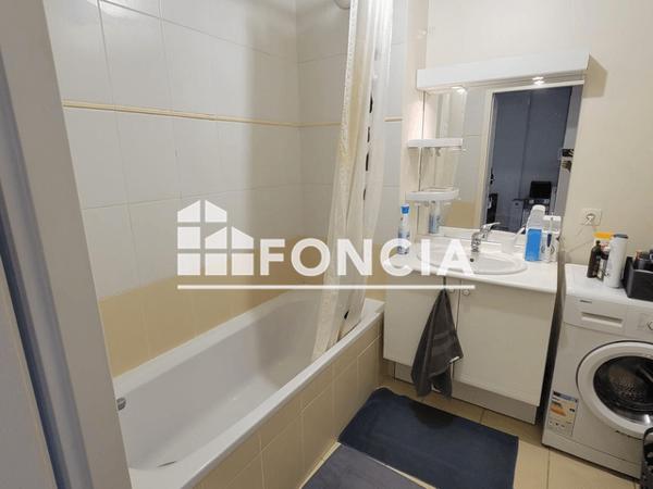 Location Appartement 2 pièces 47.02 m² - 11,13,17 RUE JEAN JAURES Ambilly 74100