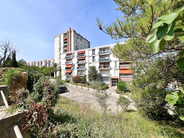 Chateau gombert (13013) 13013 Marseille / Les Olives - Rés La Floride - Appartement 3 pièces, cave, parking et garage.