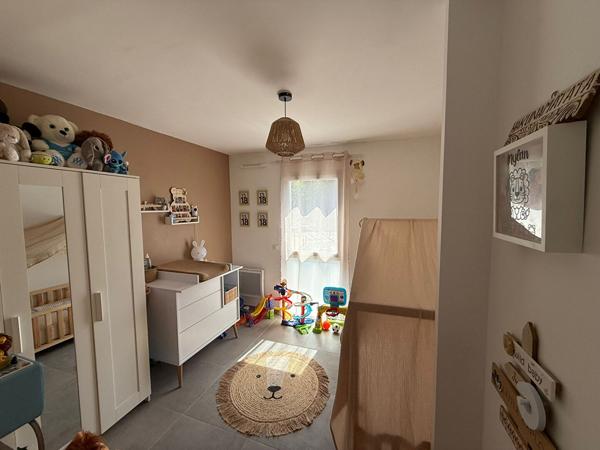 Charmant T3 / T4 de 76 m² - Résidence récente 2023 - Terrasse - Garage fermé ? Parking privatif ?