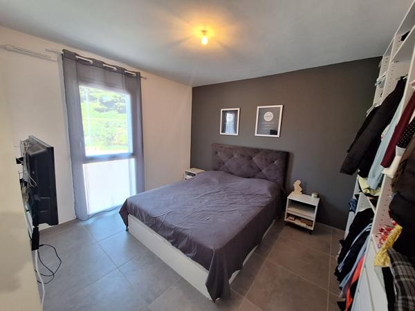 Charmant T3 / T4 de 76 m² - Résidence récente 2023 - Terrasse - Garage fermé ? Parking privatif ?