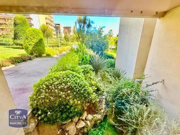 Appartement à vendre 1 pièce 26m² Antibes (06160)