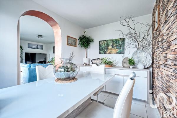 Appartement 4 pièces de 80 m² à Villeparisis (77270)