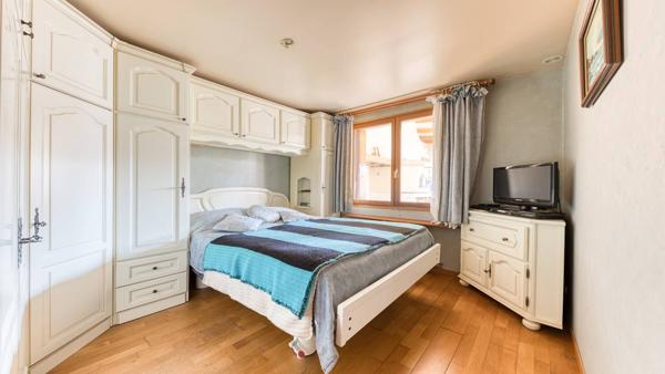 Maison Roissy En Brie 6 pièce(s) 130 m2