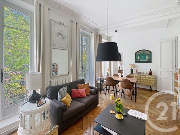 Appartement F3 à vendre  3 pièces - 74,25 m2 PARIS - 75010
