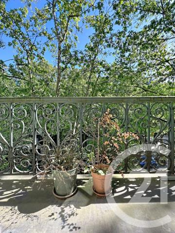 Appartement F3 à vendre  3 pièces - 74,25 m2 PARIS - 75010