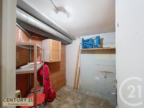 Appartement F3 à vendre  3 pièces - 45 m 2   BAGNERES DE LUCHON  - 31