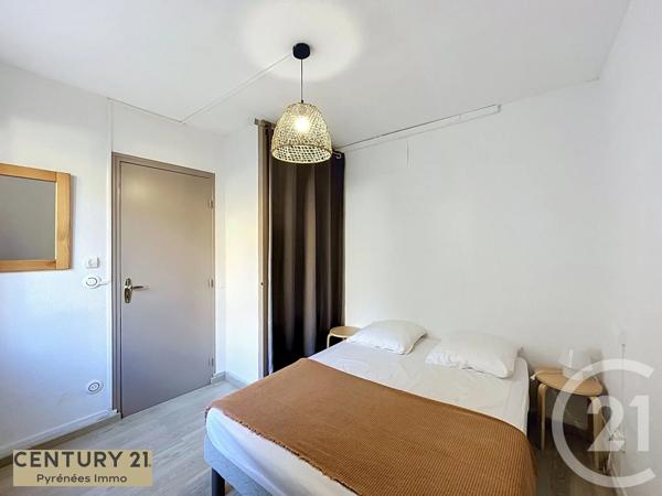 Appartement F3 à vendre  3 pièces - 45 m 2   BAGNERES DE LUCHON  - 31