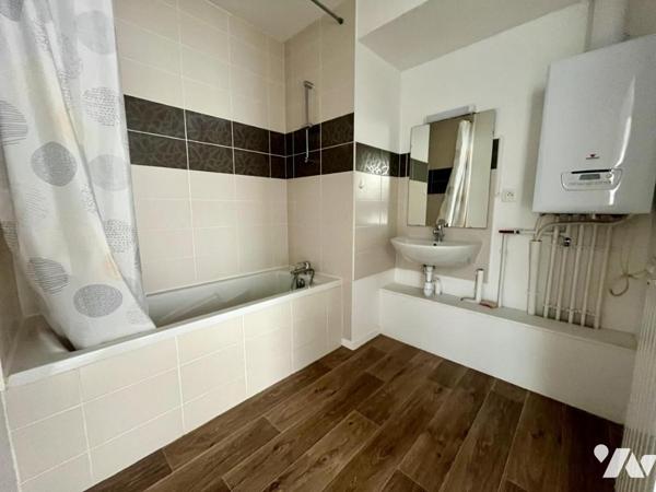 APPARTEMENT T3 AVEC BOX SECURISÉ