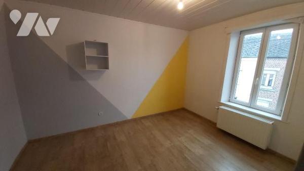 MAISON A VENDRE à JEUMONT Pas de travaux, juste de la décoration !
Maison de 103 m2 habitable,...