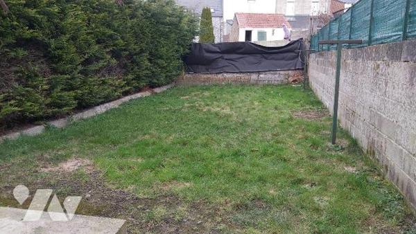 MAISON A VENDRE à JEUMONT Pas de travaux, juste de la décoration !
Maison de 103 m2 habitable,...