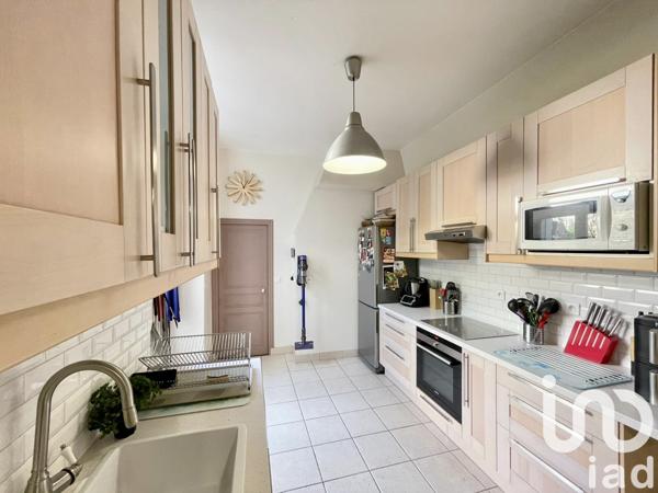 Maison à vendre 6 pièces 201 m² Rochefort-en-Yvelines