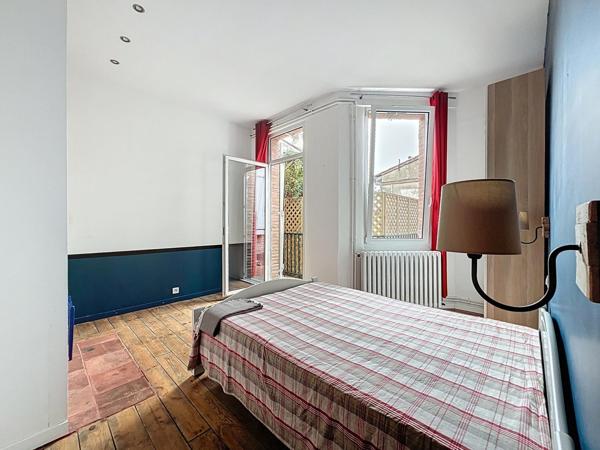 Appartement de caractère de 77m2 avec garage boxé – Charme toulousain à deux pas du métro Barrière de Paris