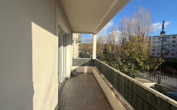 Appartement à vendre    3 pièces • 65,70 m2 Le Plessis-Trévise