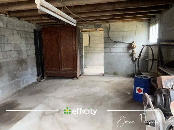 Maison 3 pièces - 300 m²