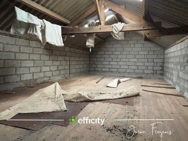 Maison 3 pièces - 300 m²