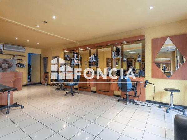 À vendre Local commercial 69.48 m² - Béziers 34500