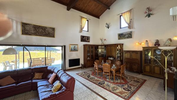 Saint-Just-Saint-Rambert (42170) SAINT JUST SAINTT RAMBERT MAISON DE 190M² SUR 3788M² DE TERRAIN CONSTRUCTIBLE