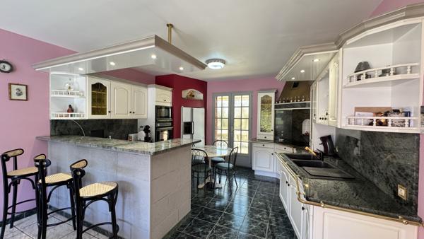 Saint-Just-Saint-Rambert (42170) SAINT JUST SAINTT RAMBERT MAISON DE 190M² SUR 3788M² DE TERRAIN CONSTRUCTIBLE