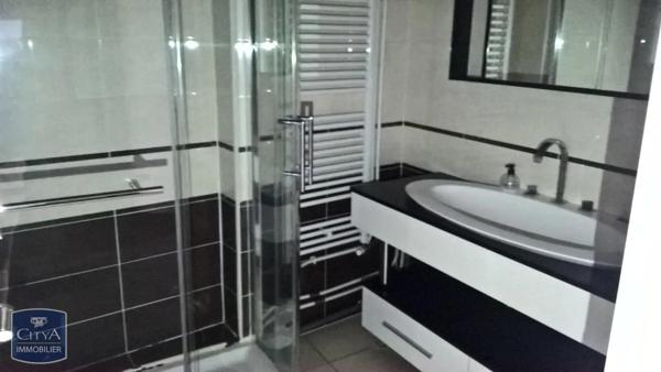 Appartement à louer 3 pièces 84.91m² Saint-Étienne (42000)