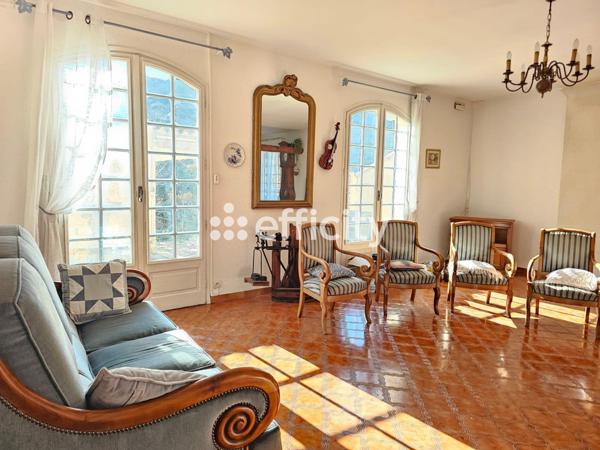 Maison 6 pièces - 158 m² Exclusivité efficity