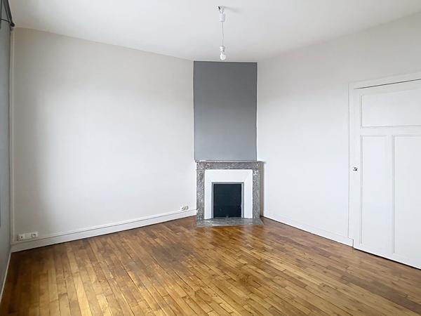 A Vendre Appartement Angers MADELEINE / SAINT LEONARD - Type 2  de 42m2