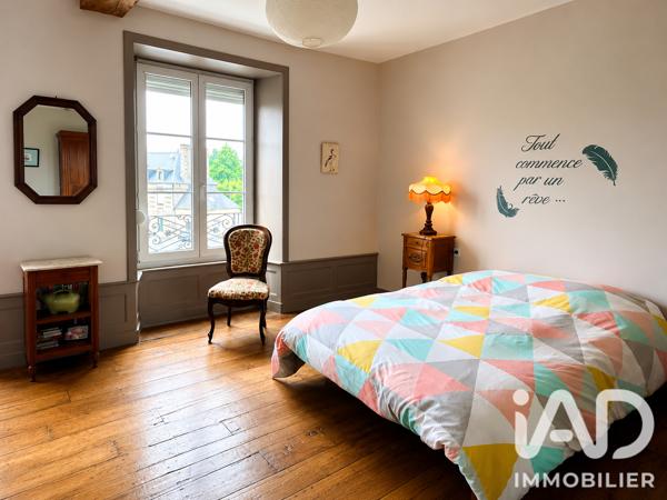 Maison à vendre 10 pièces 250 m² Saint-Hilaire-du-Harcouët