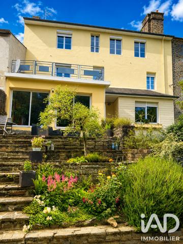 Maison à vendre 10 pièces 250 m² Saint-Hilaire-du-Harcouët