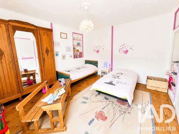 Maison à vendre 10 pièces 250 m² Saint-Hilaire-du-Harcouët