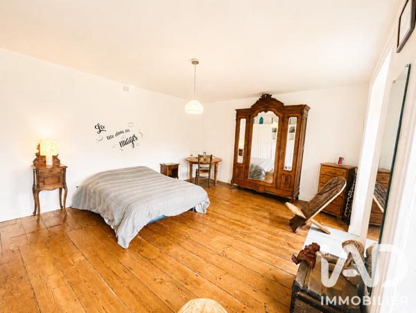 Maison à vendre 10 pièces 250 m² Saint-Hilaire-du-Harcouët