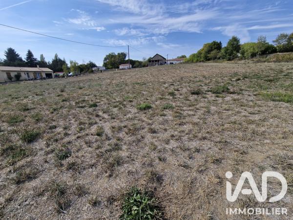 Terrain à vendre 1 466 m² Nontron