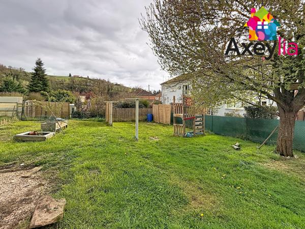 Régny (42630) A VENDRE - PROCHE PERREUX - APPARTEMENT T4 RÉNOVÉ, AU PREMIER ET DERNIER ÉTAGE AVEC TERRAIN, GARAGE ET CAVE