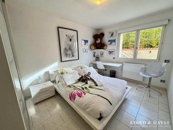 Maison contemporaine rénovée, vue panoramique et double habitation possible