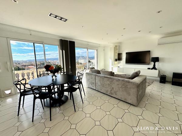 Maison contemporaine rénovée, vue panoramique et double habitation possible