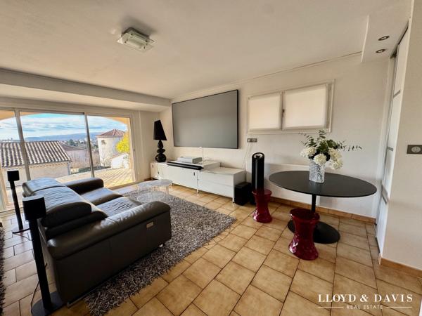 Maison contemporaine rénovée, vue panoramique et double habitation possible